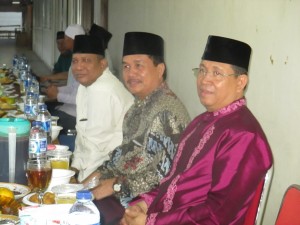 Ketua jurusan PENDOR UR Drs. Ramadi M.Kes. AIFO, tampak Serius Mengikuti Acara Silaturahmi ini. (foto. Fahmi)