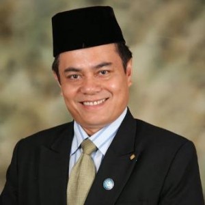 Prof. DR. H. irwan efendi.