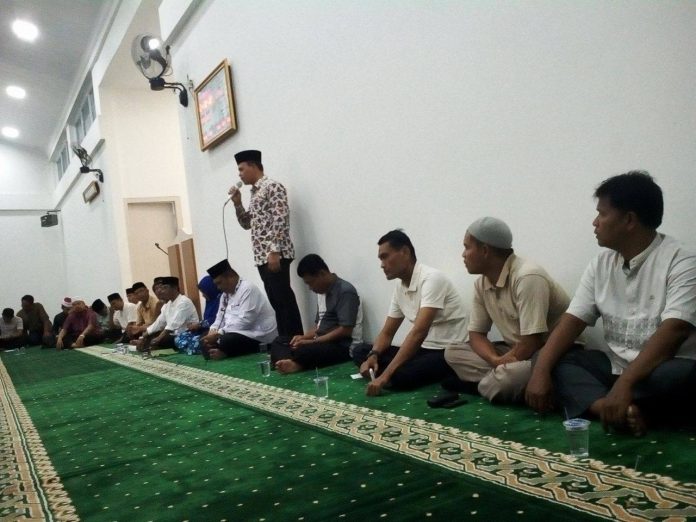 Camt Tampan Nurhasminsyah Memberikan Sambutan Pembentukan Pengurus LPM K Tuah Madani. (foto:Kin)