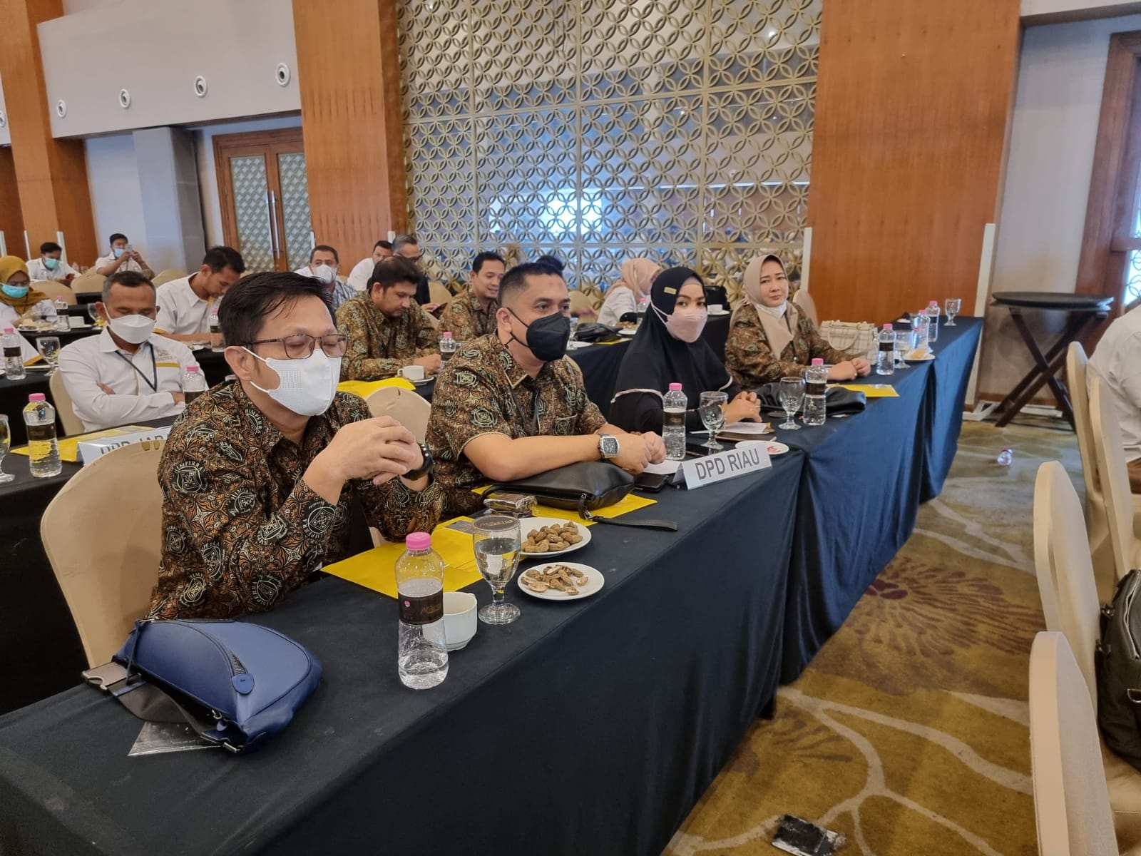 Ketua DPD HIMPERRA Riau, Donny Satria Putra didampingi sekretaris dan bendahara DPD HIMPERRA Riau mengikuti Rakerda DPD HIMPERRA Jateng