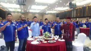 Ketua DPD Partai Demokrat Provinsi Riau,Agung Nugroho dan pengurus DPC turut hadir pada acara buka bersama
