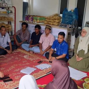 Para pelaku UMKM mendengar arahan dan masukan dari Wakil ketua DPRD Pekanbaru Nofrizal MM