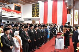 Rapat Paripurna Pelantikan 50 Anggota DPRD Kota Pekanbaru diambil Sumpah dan janjinya
