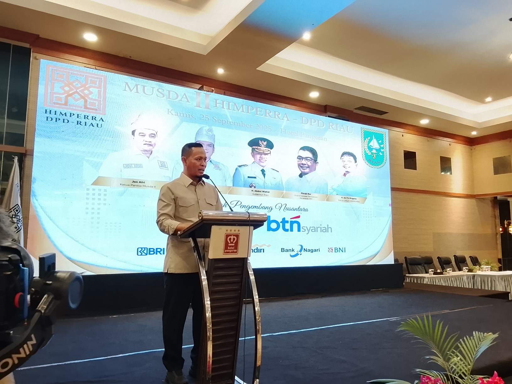 Wali Kota Pekanbaru, Agung Nugroho memberikan kata sambutan