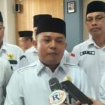 Ketua BAZNAS Rohil Serahkan SK Dai Fundraising Zakat