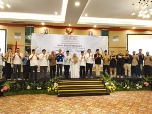 Keluarga Besar DPD HIMPERRA Riau dan para tamu berphoto bersama