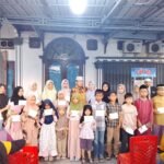 Komisaris PT Haluan Media Pos, H Darnil, SH Gelar Bukber dan Santuni Puluhan Anak Yatim