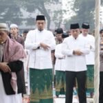 Bupati Inhu Ajak Momen Idulfitri Perkuat Persaudaraan, RTH Rengat dipadati Ribuan Jamaah