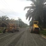 PT. Arara Abadi Bangun 4 KM Jalan Aspal Tipe A Program CSR