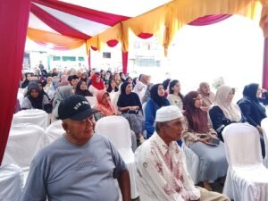 Ratusan Masyarakat Kelurahan Kampung Baru Kecamatan Senapelan Menghadiri Kegiatan Penyebarluasan Perda KTR Anggota DPRD kota Pekanbaru, H Wan Agusti, SH, MH