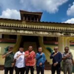 Tuanku Parameswara Tinjau Istana Kerajaan Indragiri, Kondisi Bangunan Dinilai Memprihatinkan