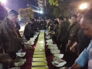 Seluruh Pengurus DPD HIMPERRA dan Ketua DPP HIMPERRA serta Para Tamu Gelar Makan Durian dan Kue Talam Ketam Durian Usai Gala Dinner